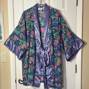 Victoria’s Secret VTG Gold Label floral satin robe lavender sash belt pink OS